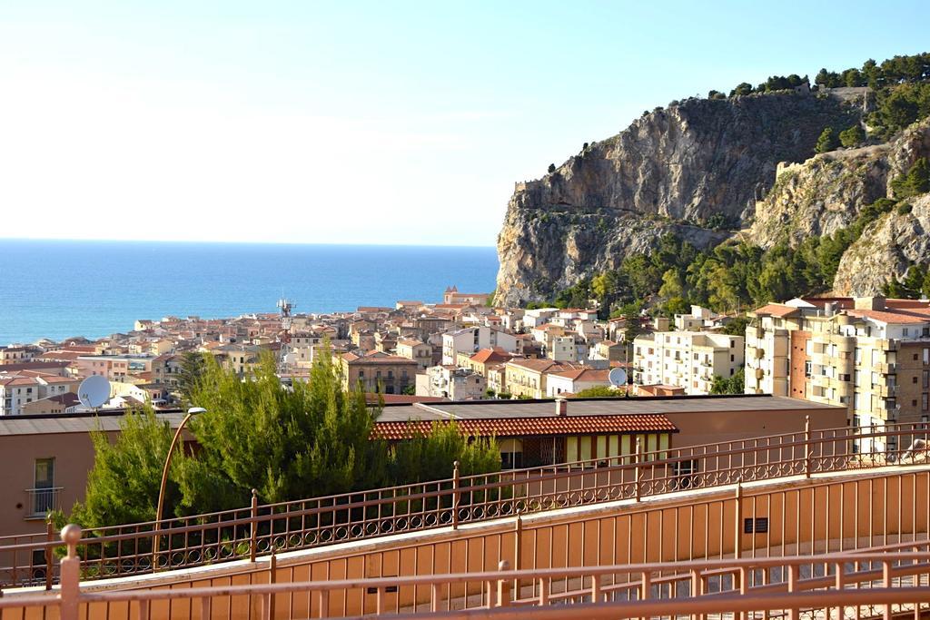 La Petite Maison Apartment Cefalu Exterior photo